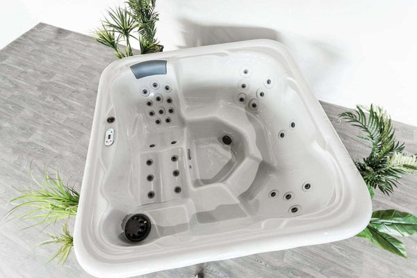 Pagani Classic 6 person hot tub